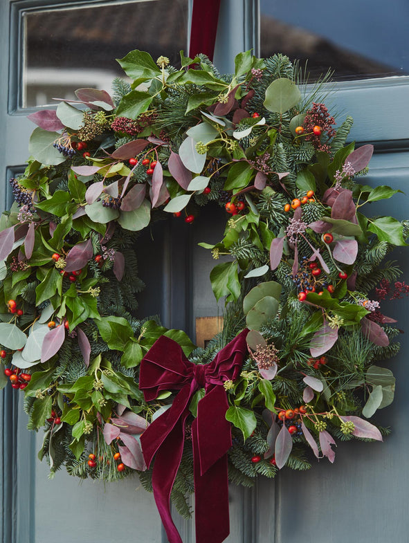 FLOWERBX Red Berry Christmas Wreath